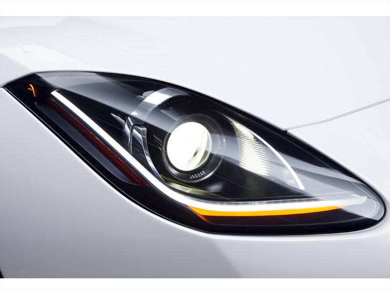 Jaguar C-X16 Concept en Los Angeles 2011