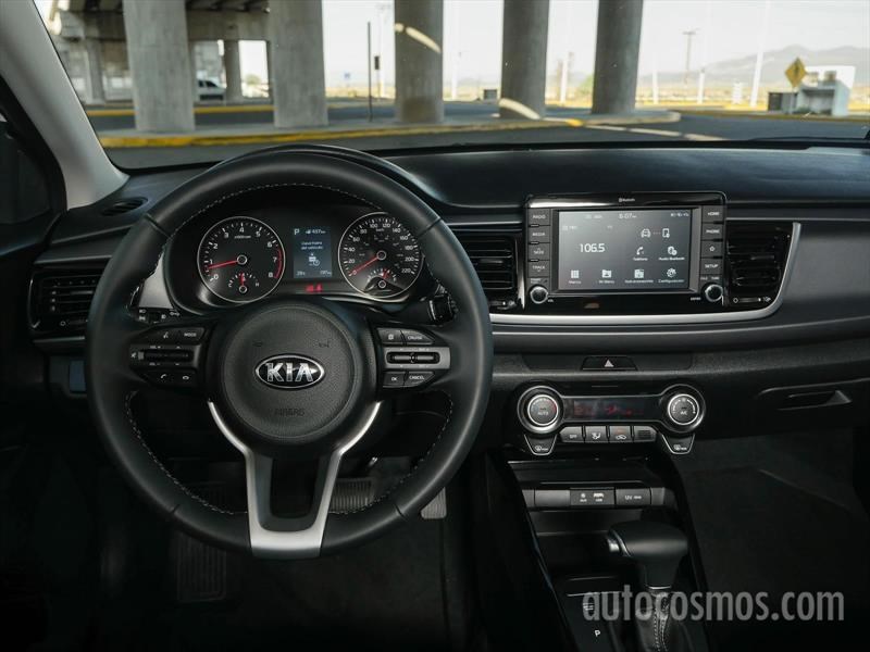KIA Rio Sedán 2018