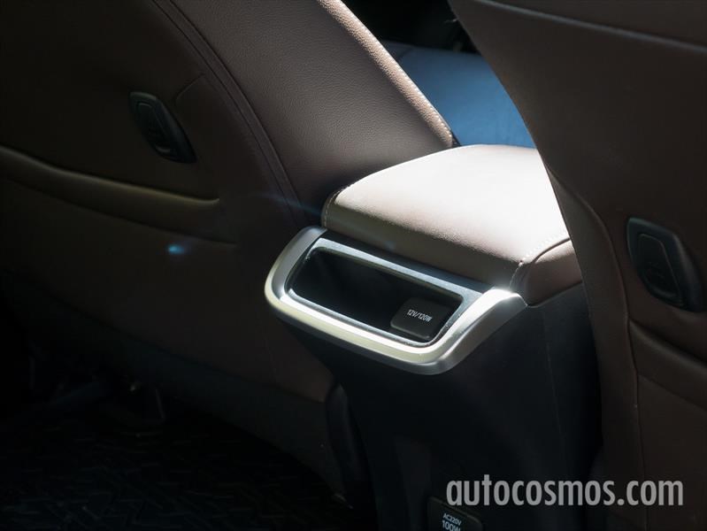 Nueva Toyota SW4 a prueba