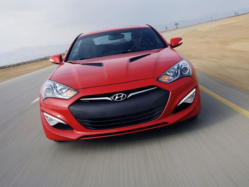 Hyundai Genesis Coupe 2013 en el Salón de Detroit