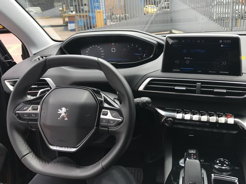 Test Drive Peugeot 3008