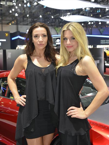 Las chicas del Salón de Ginebra 2013