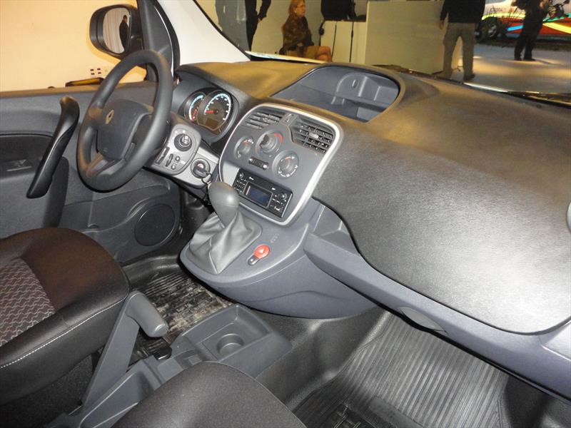 Renault entrega 30 Kangoo ZE eléctricas