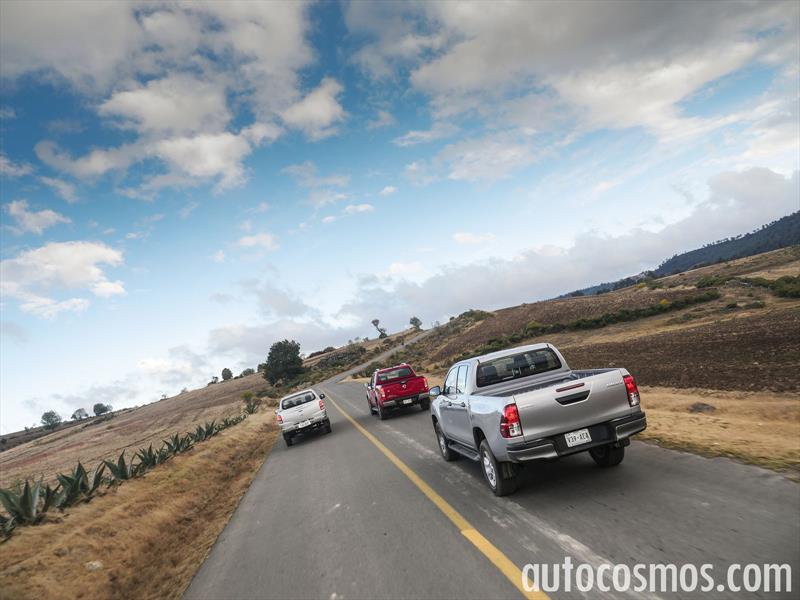 Nissan NP300 vs Toyota Hilux vs Mitsubishi L200