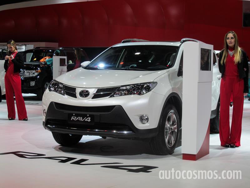 Toyota en el Salón de Buenos Aires 2015