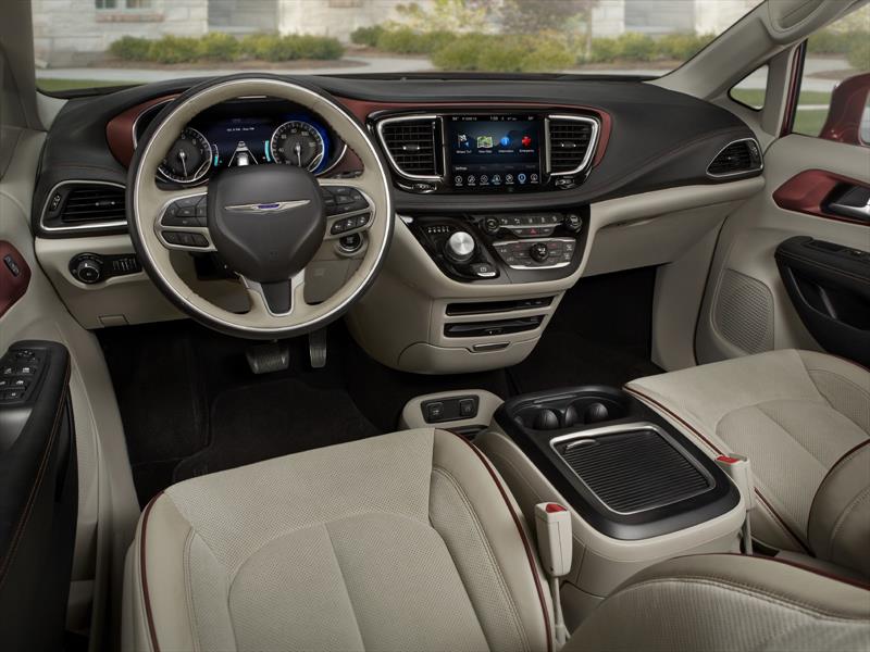 Chrysler Pacifica 2017