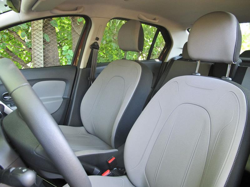 Probamos a fondo el nuevo Renault Logan