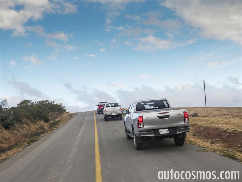 Nissan NP300 vs Toyota Hilux vs Mitsubishi L200