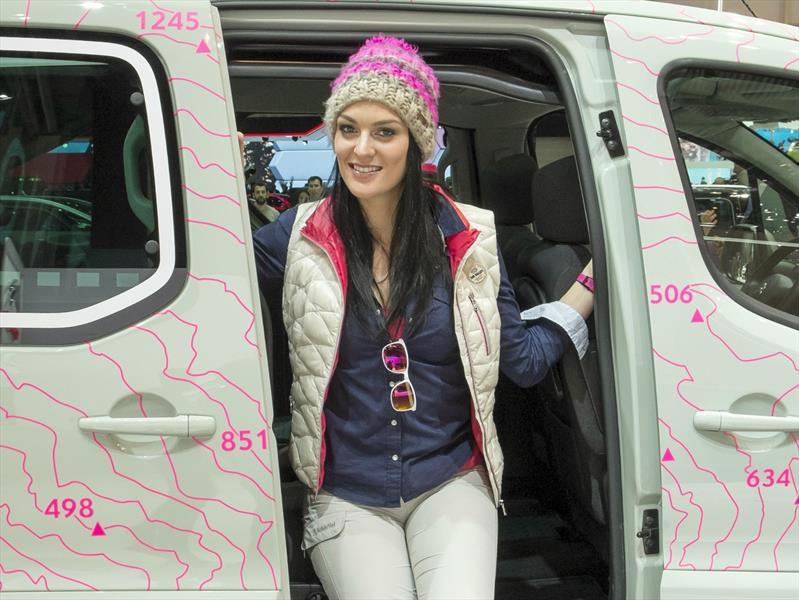 Las chicas del Auto Show de Ginebra 2015