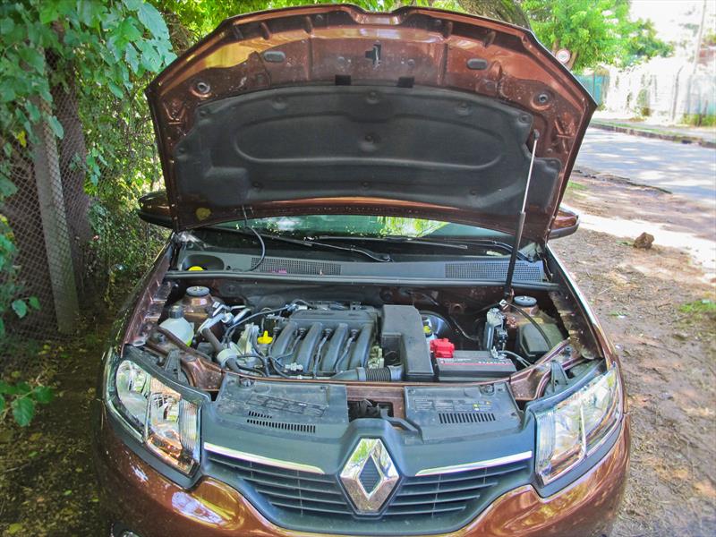 Probamos a fondo el nuevo Renault Logan