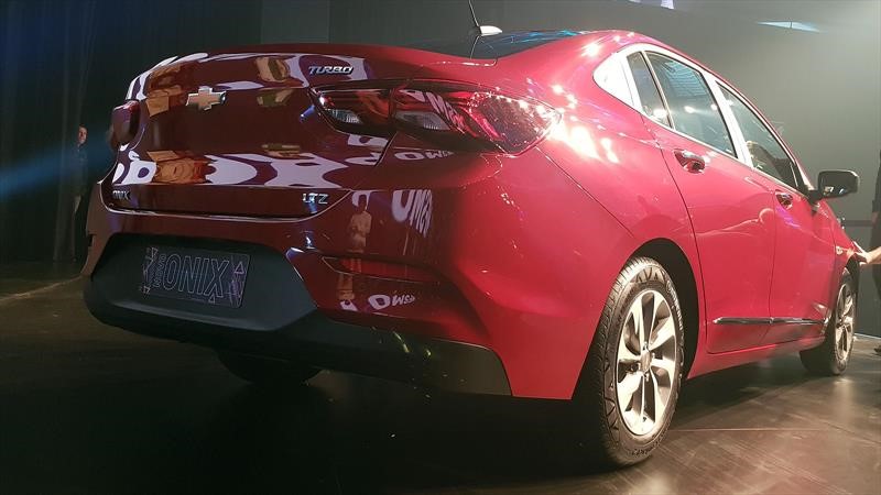 Chevrolet Onix y Onix Plus lanzamiento en Brasil