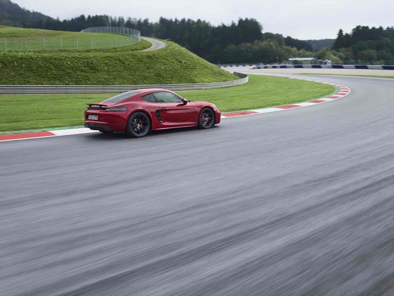 Porsche 718 Boxster GTS y 718 Cayman GTS