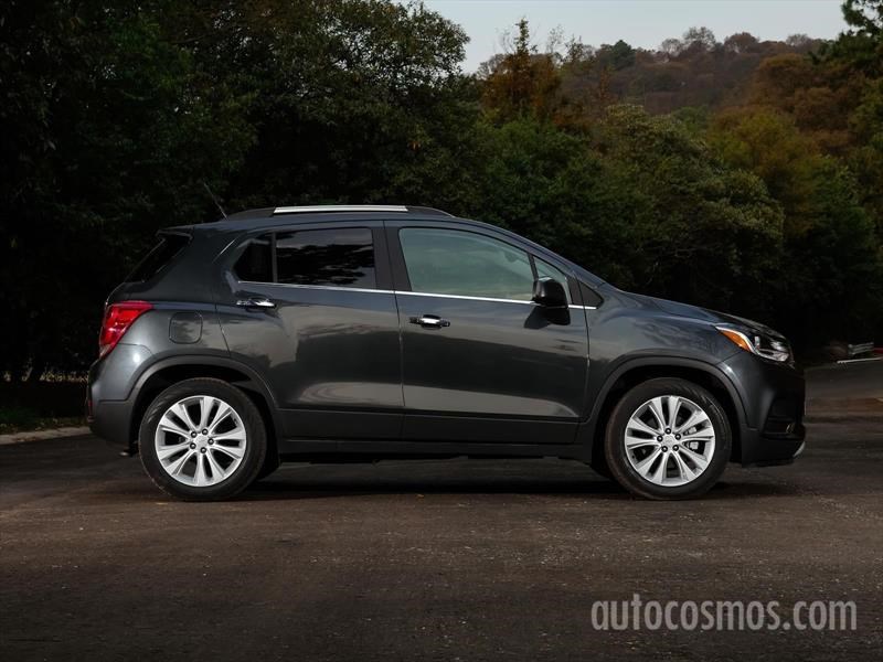 2016 chevrolet trax vs honda hr v 2016 chevrolet trax vs honda hr v