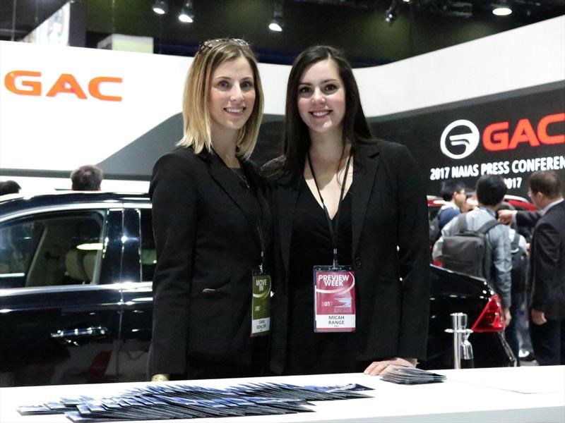 Las chicas del Salón de Detroit 2017