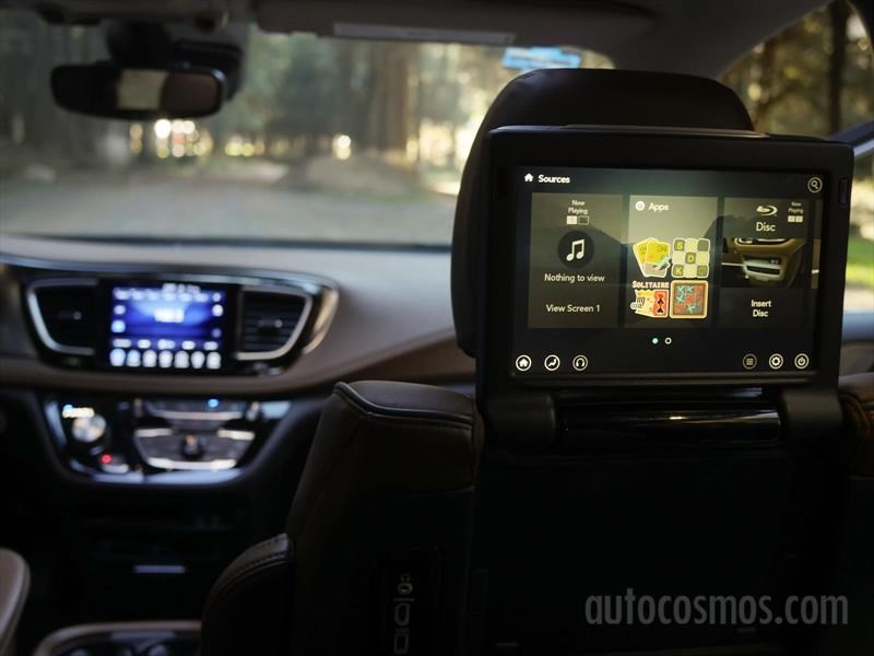 Chrysler Pacifica 2017
