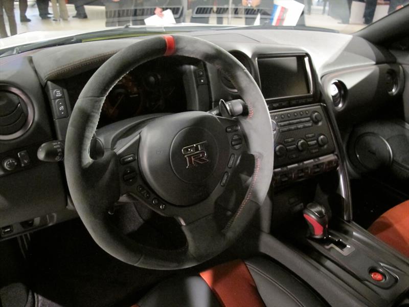 Nissan GT-R Nismo 2014 se presenta