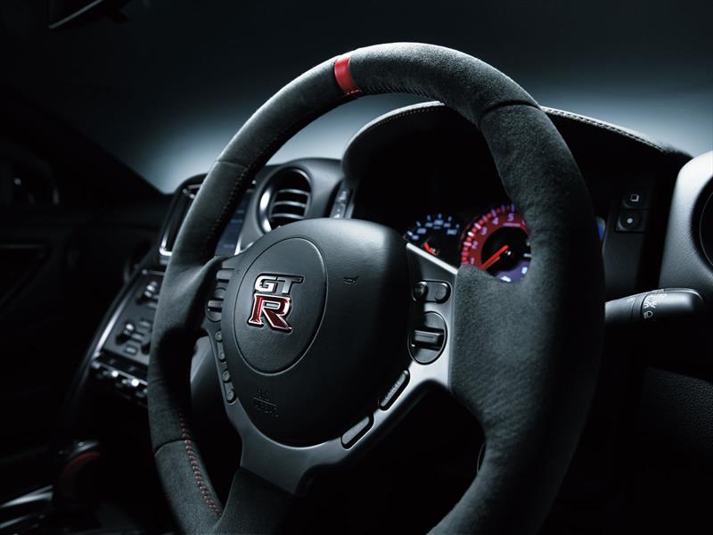 Nissan GT-R Nismo 2014 se presenta