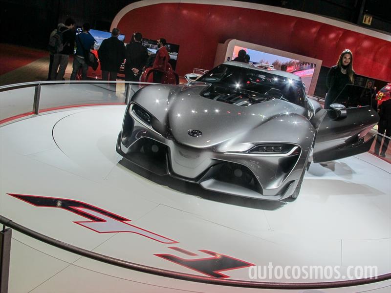 Toyota en el Salón de Buenos Aires 2015