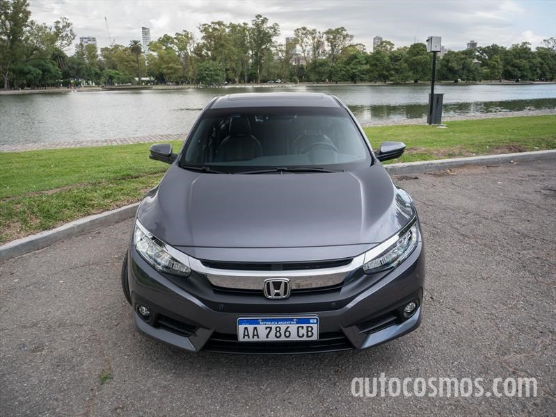 Honda Civic Sedán a prueba