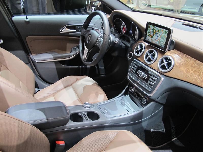 Mercedes-Benz GLA 2015