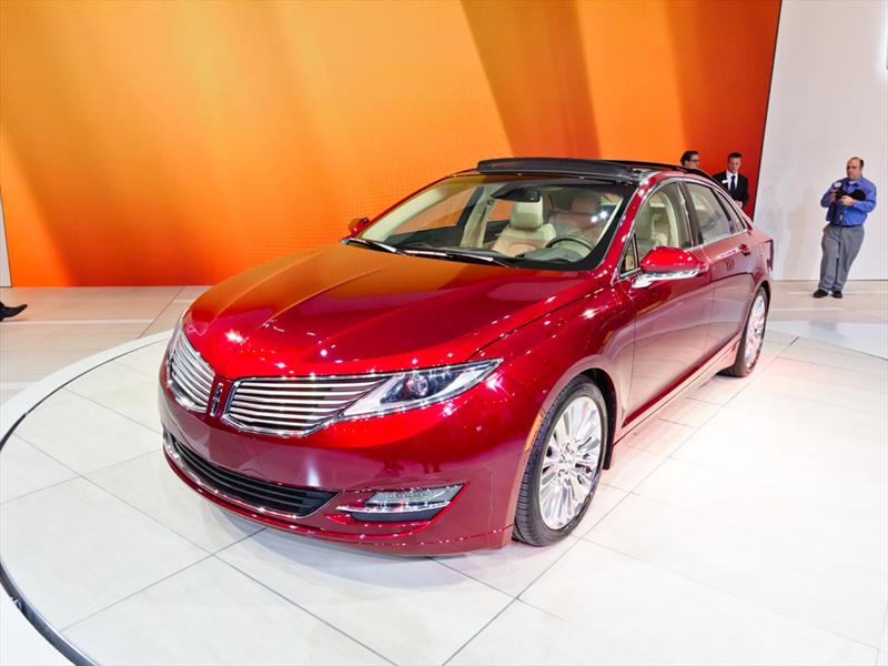 Lincoln MKZ 2013 en Nueva York 2012