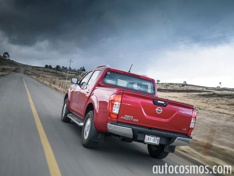 Nissan NP300 vs Toyota Hilux vs Mitsubishi L200