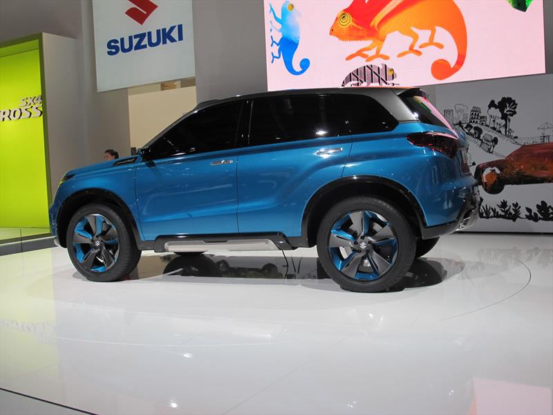 Suzuki iV-4 Concept debuta