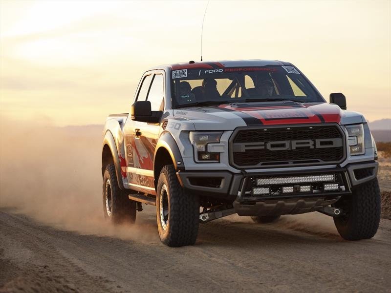 Ford F-150 Raptor 2017, listo para la Baja 1000