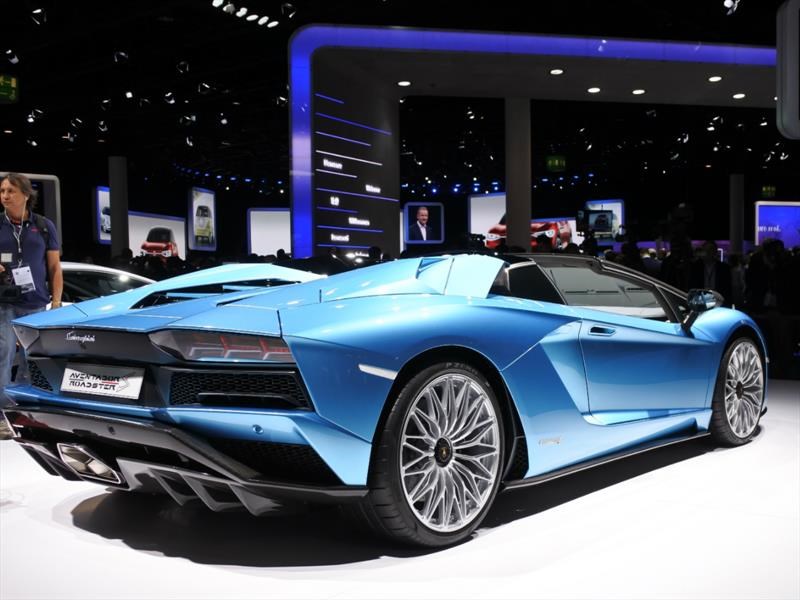 Lamborghini Aventador S Roadster