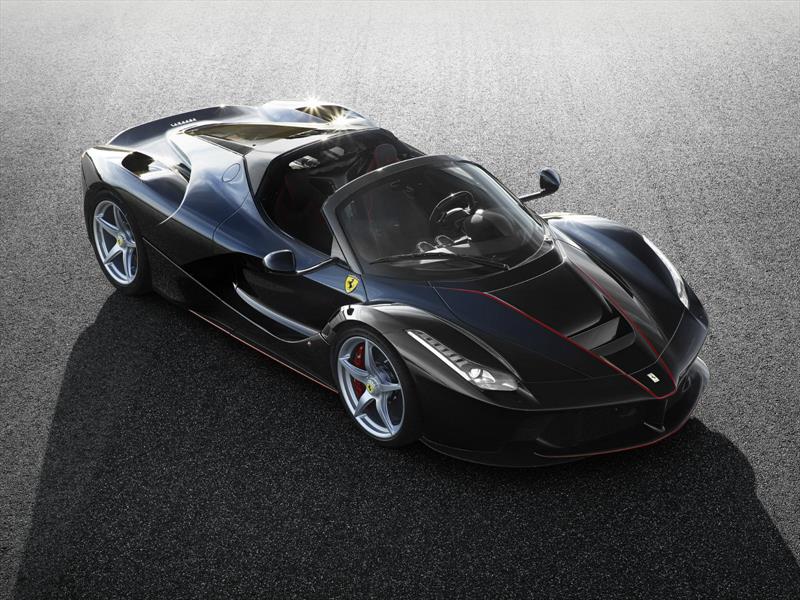 Ferrari Laferrari Aperta