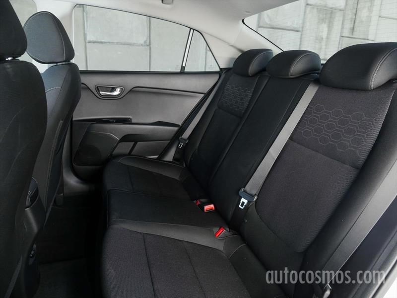 KIA Rio Sedán 2018
