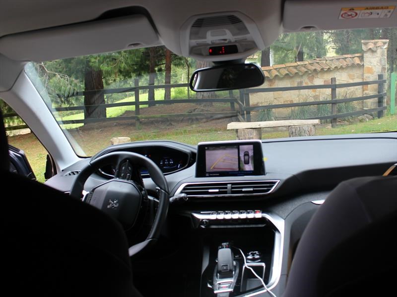 Test Drive Peugeot 3008