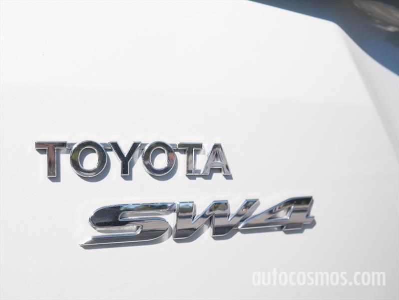 Nueva Toyota SW4 a prueba