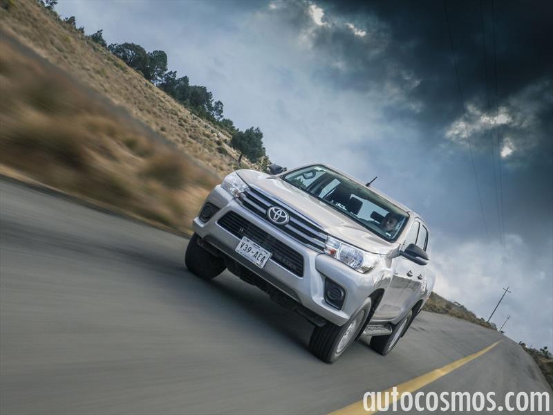 Nissan NP300 vs Toyota Hilux vs Mitsubishi L200