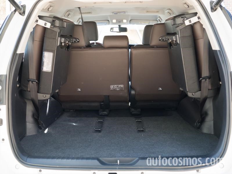 Nueva Toyota SW4 a prueba