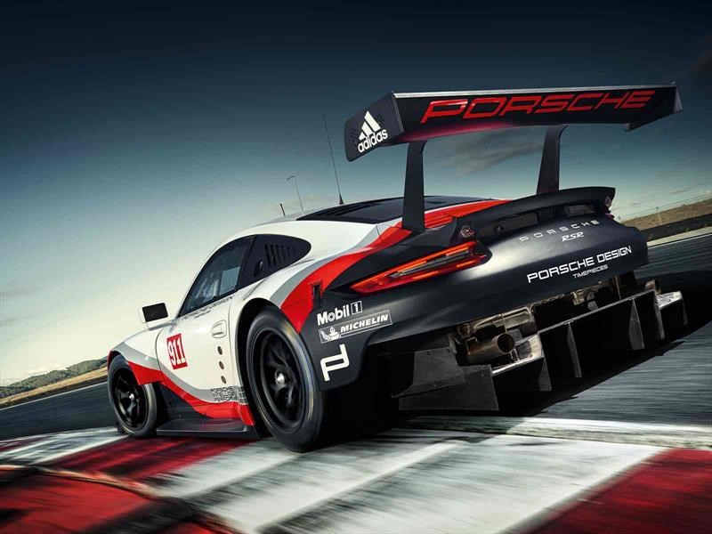 Porsche 911 RSR