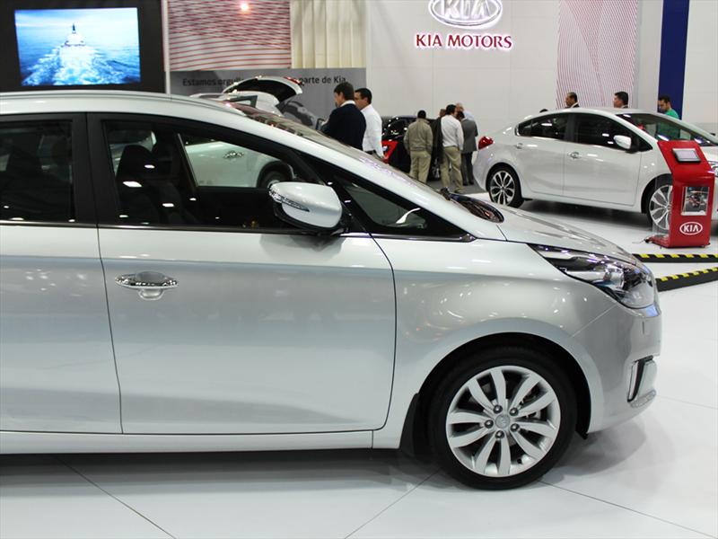 Nueva Kia Carens 2013 en el Salón del Automóvil
