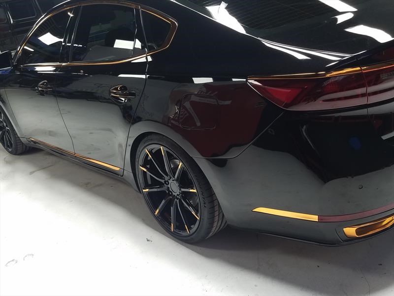 Special Kia Cadenza Obsidian