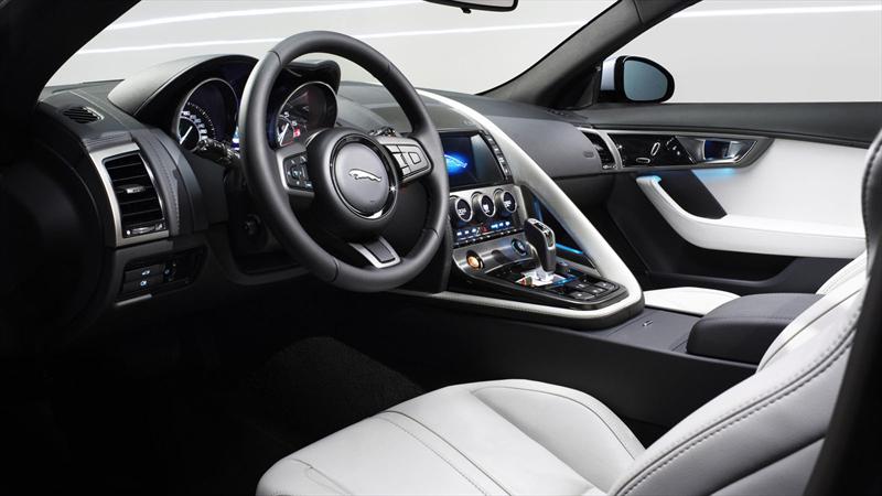 Jaguar F-Type se presenta en el Salón de París