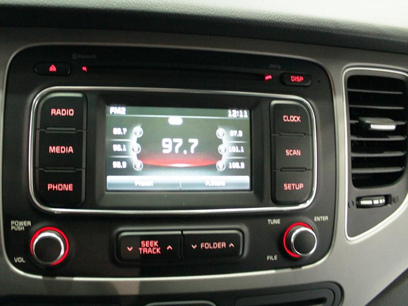 Nueva Kia Carens 2013 en el Salón del Automóvil