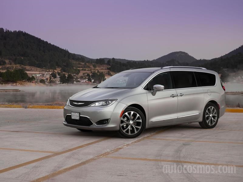 Chrysler Pacifica 2017