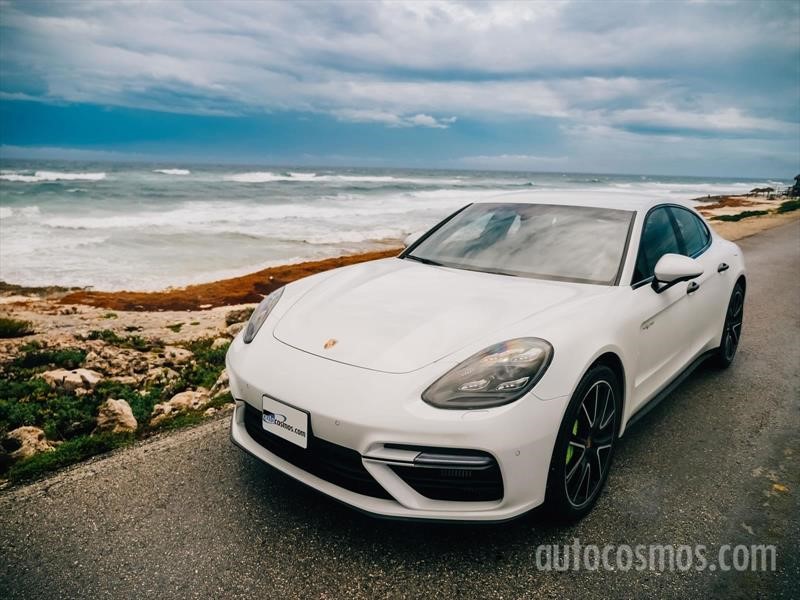 Porsche Panamera Turbo S E-Hybrid 2018