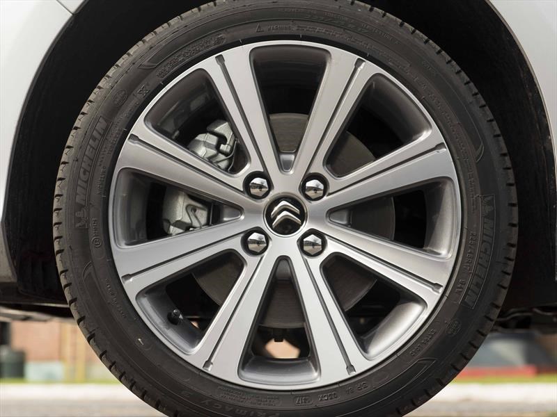 Citroën C4 Lounge 10 años