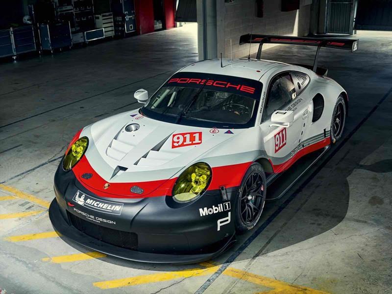 Porsche 911 RSR