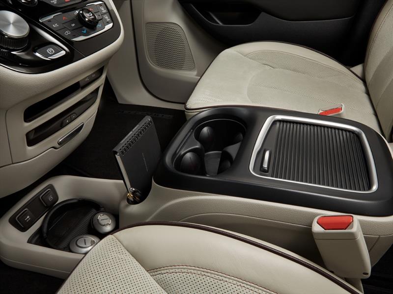 Chrysler Pacifica 2017