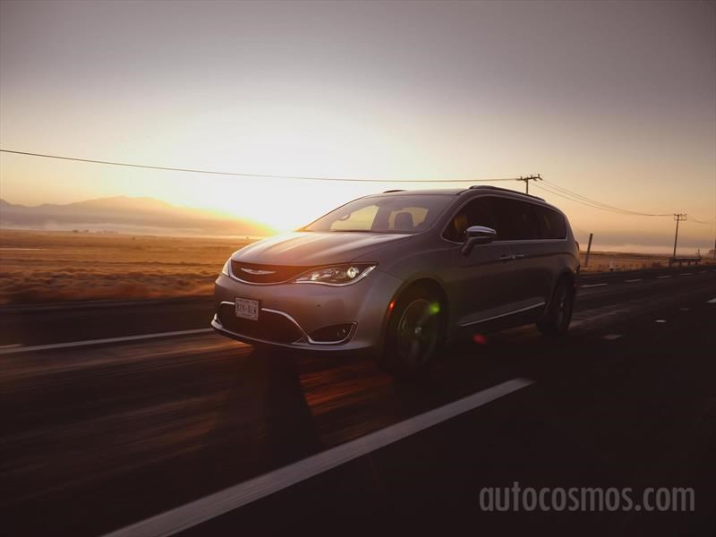 Chrysler Pacifica 2017