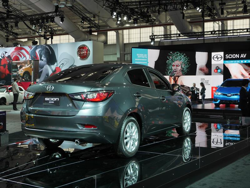 Scion iA 2016