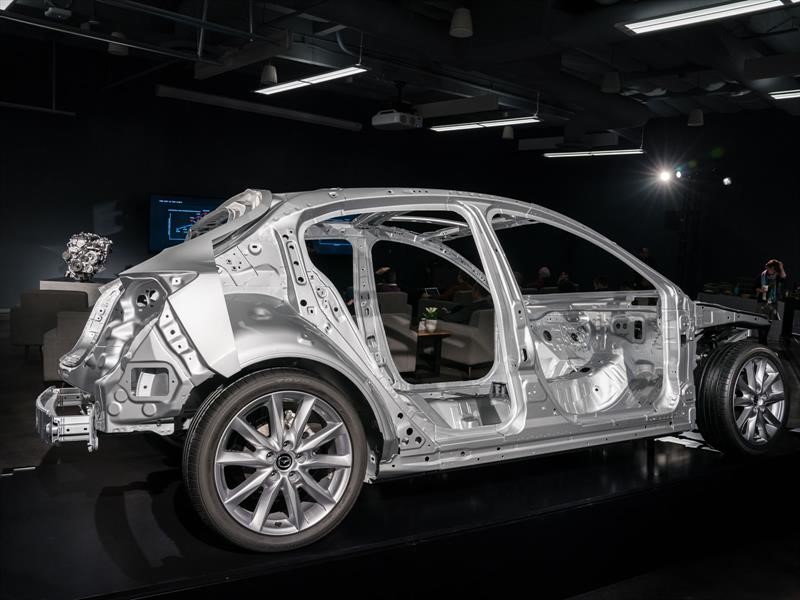 Mazda Skyativ- X primer contacto