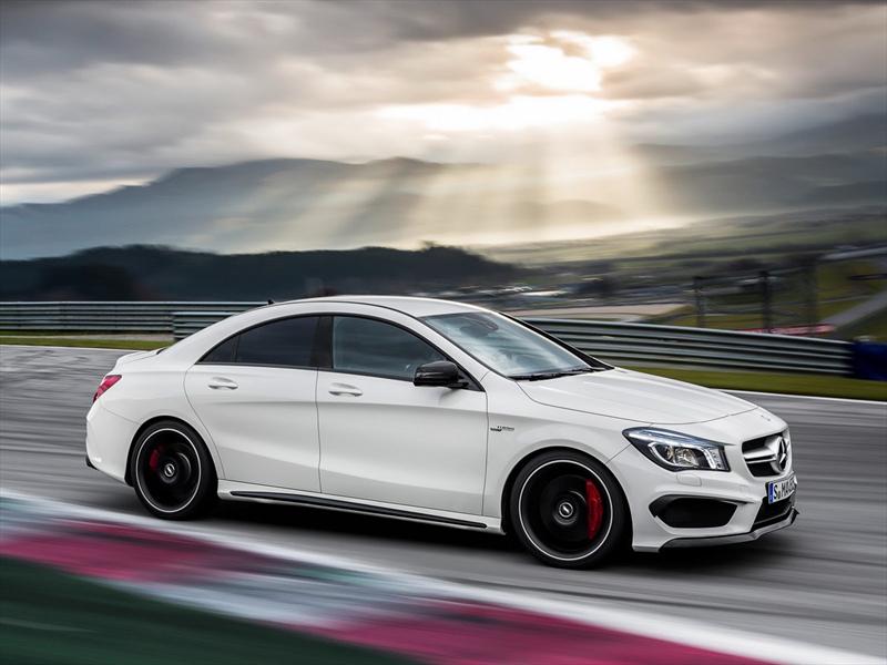 Mercedes-Benz CLA 45 AMG
