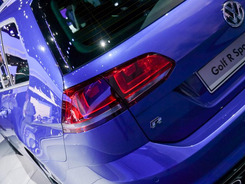 Volkswagen Golf R Variant 2015